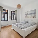 Helle Altbauwohnung 3 Zimmer & Balkon - Nahe Tu & Zentrum