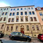 Helle Altbauwohnung 3 Zimmer & Balkon - Nahe Tu & Zentrum
