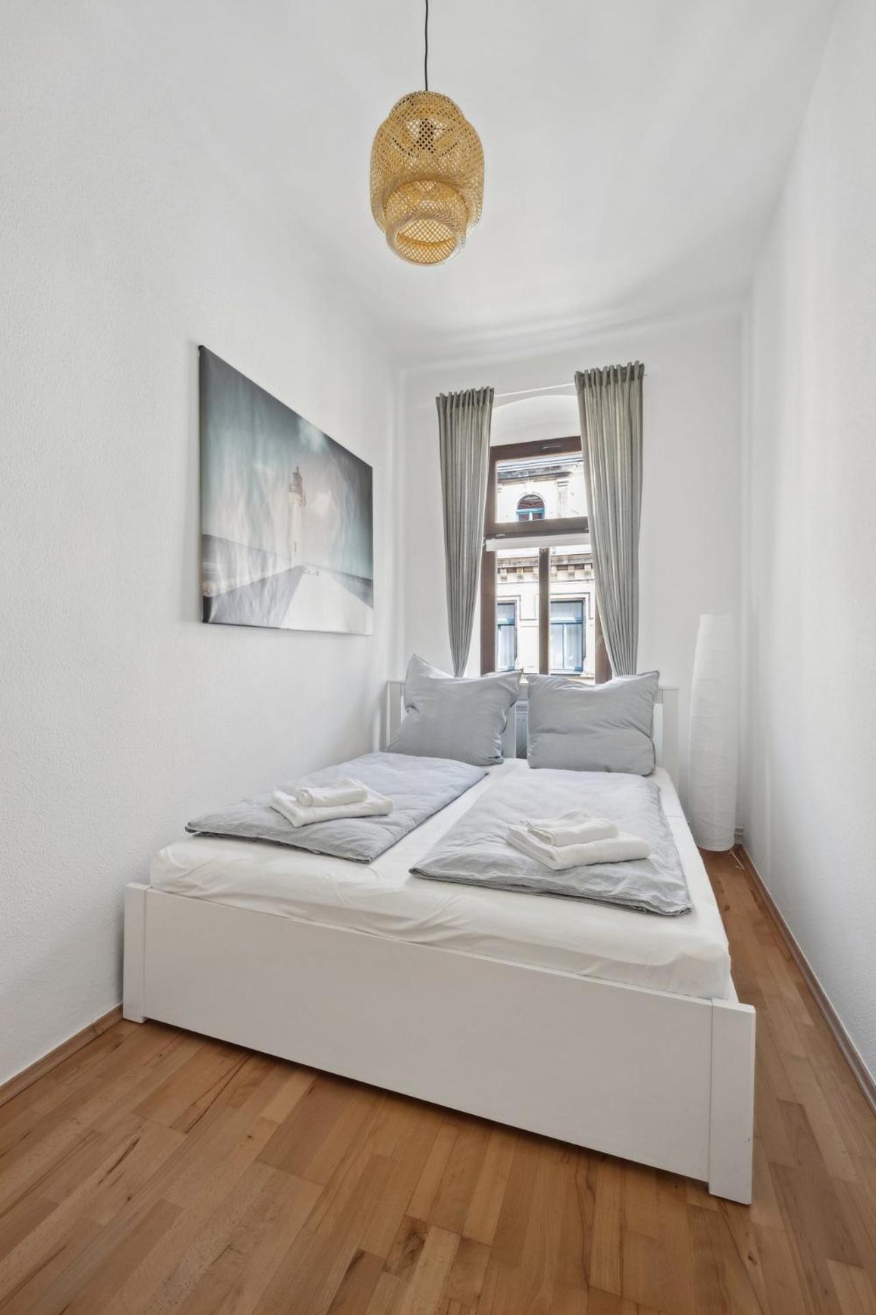 Helle Altbauwohnung 3 Zimmer & Balkon - Nahe Tu & Zentrum * Dresden